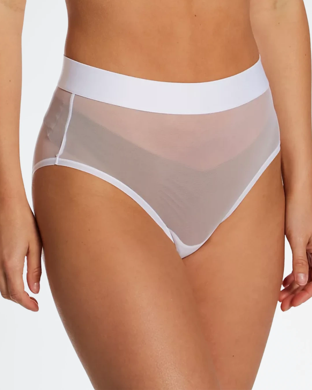 Braguita clásica de tul Sheers DKNY DK8195 en color blanco