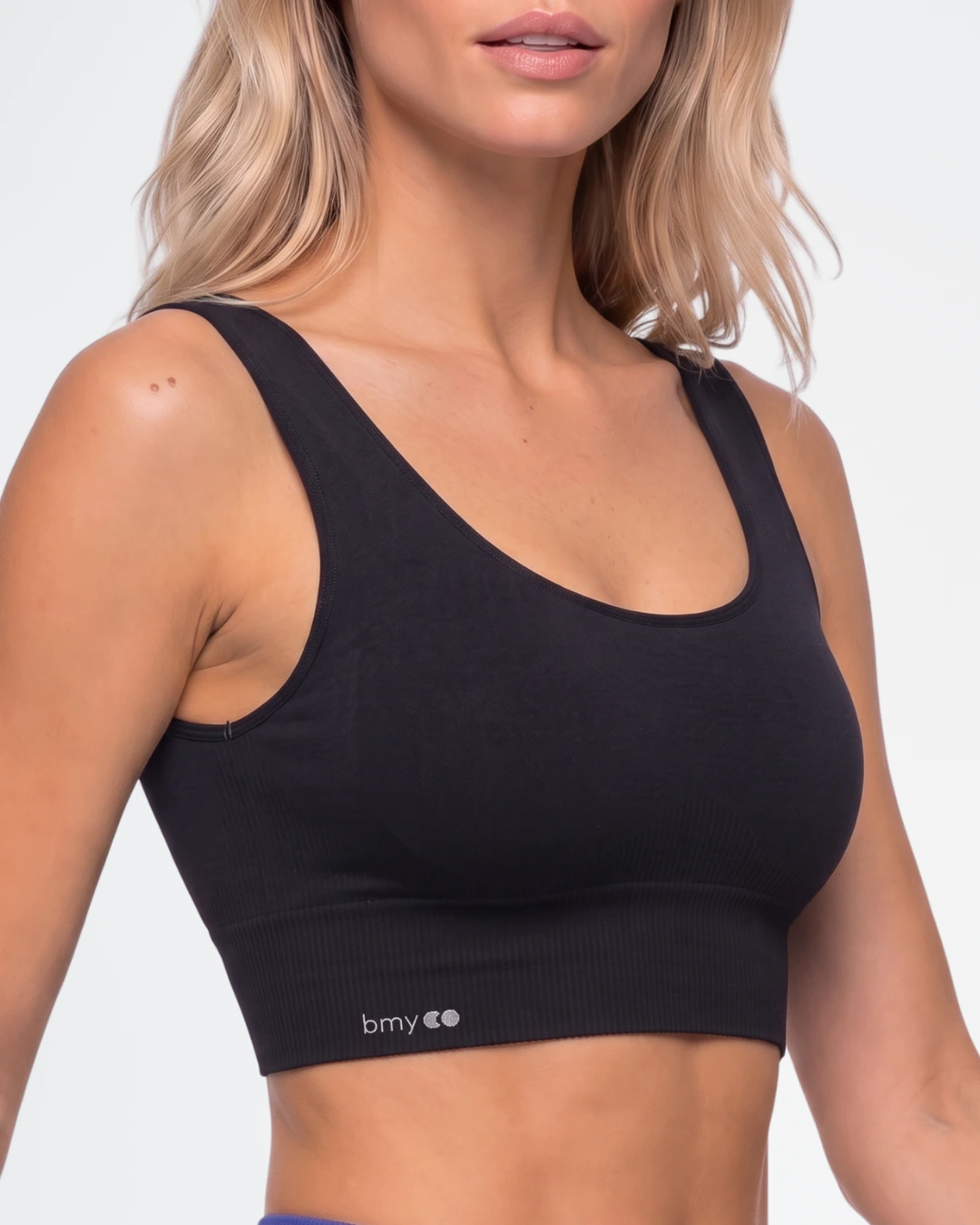 Top deportivo acanalado Galactic Bmy MC003 en color negro