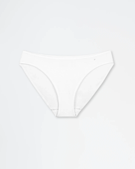Braguita tai Triumph Body Make-Up Essentials 10156707 en color blanco