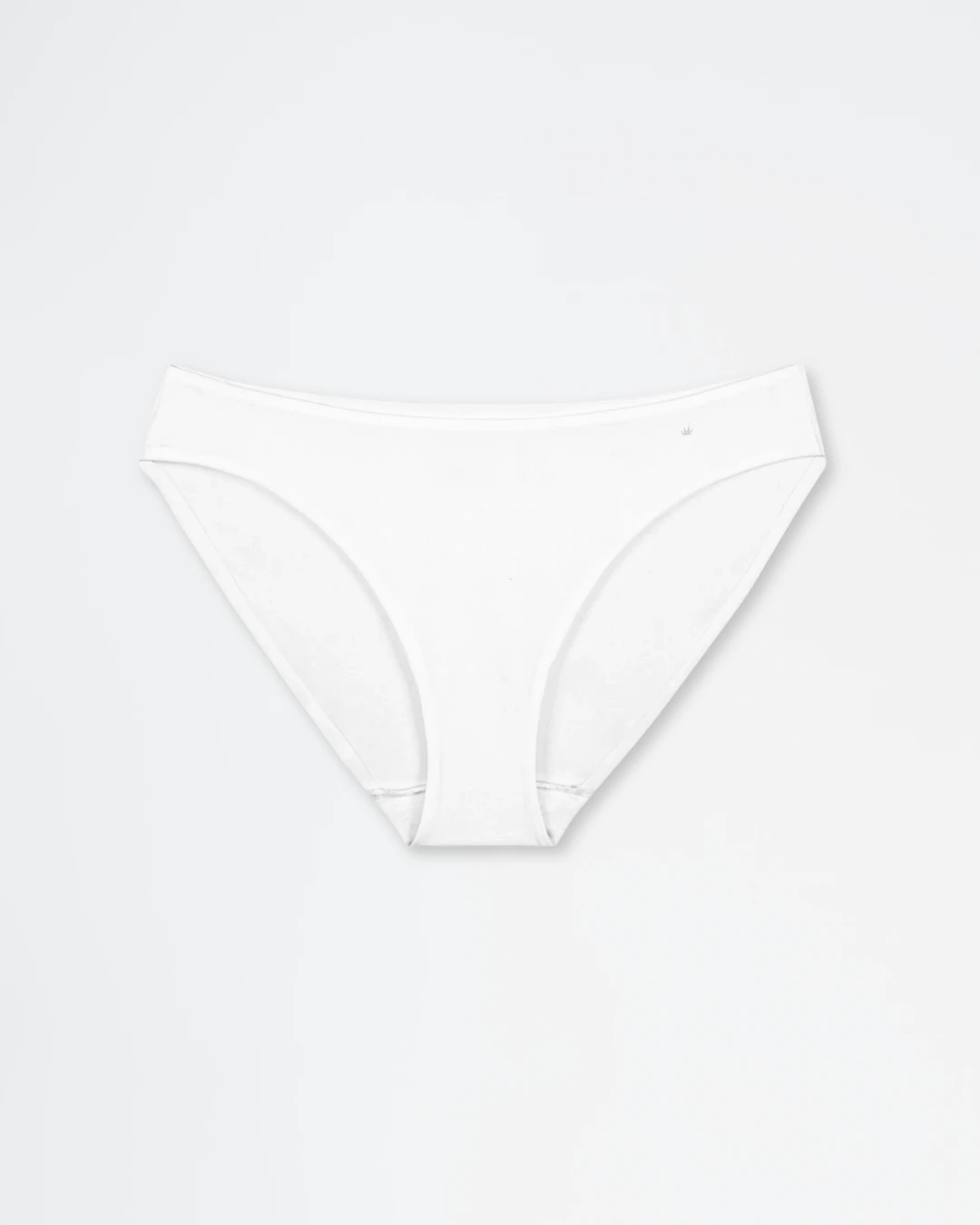 Braguita tai Triumph Body Make-Up Essentials 10156707 en color blanco