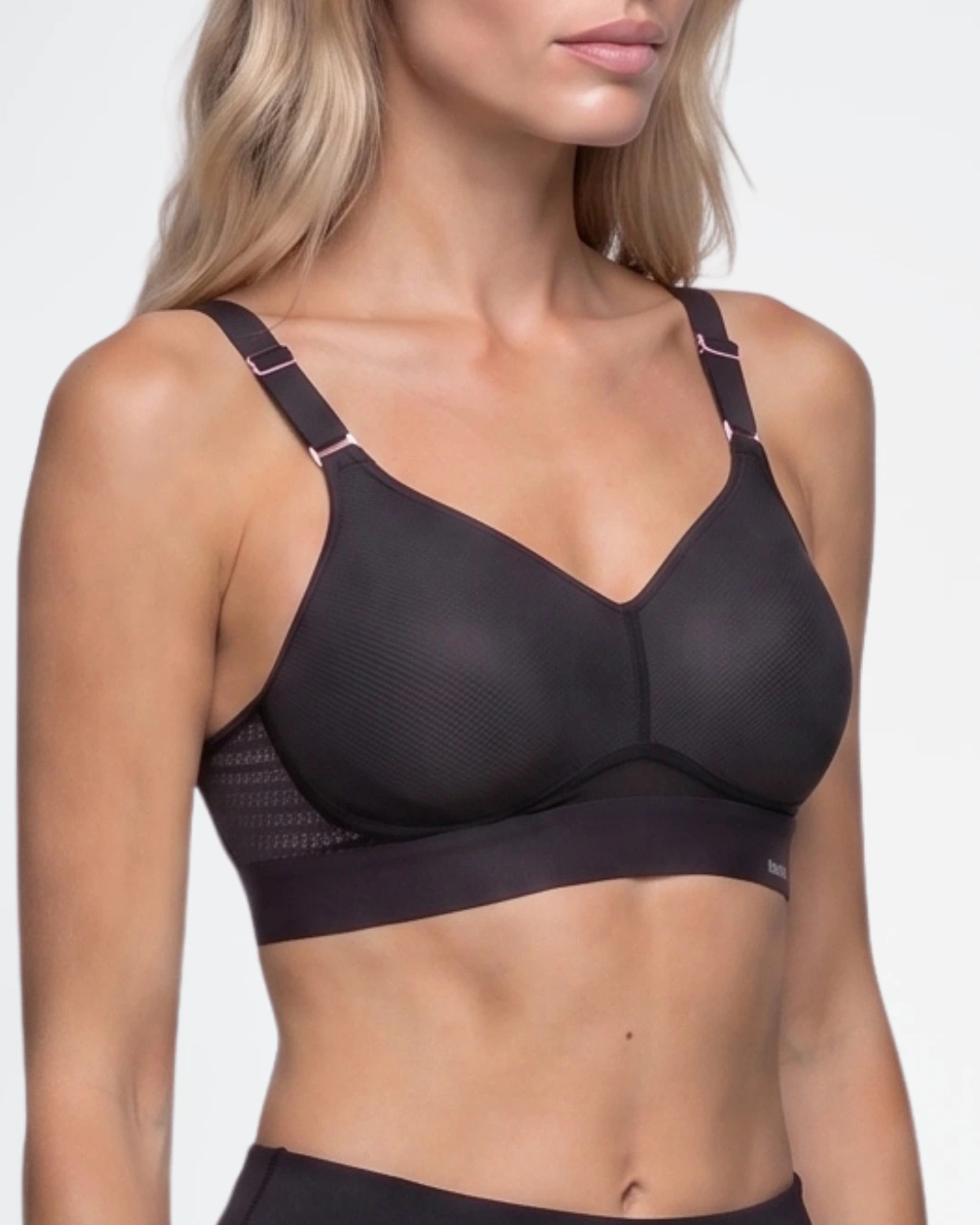 Sujetador deportivo Triumph Triaction Extreme Lite 10163839 en color negro