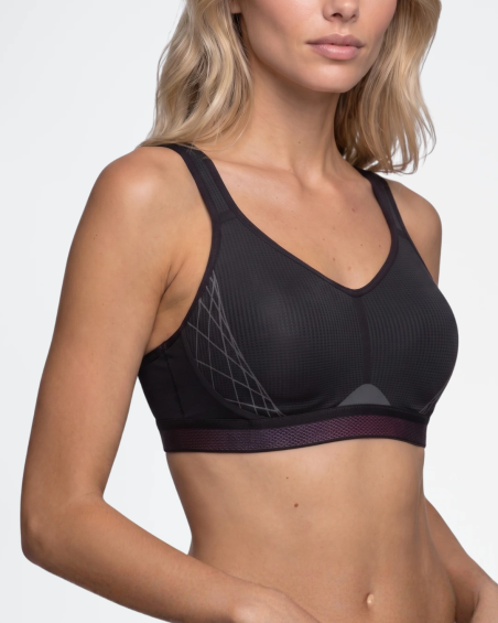 Sujetador deportivo Triumph Triaction Cardio Flow 10205923 en color negro